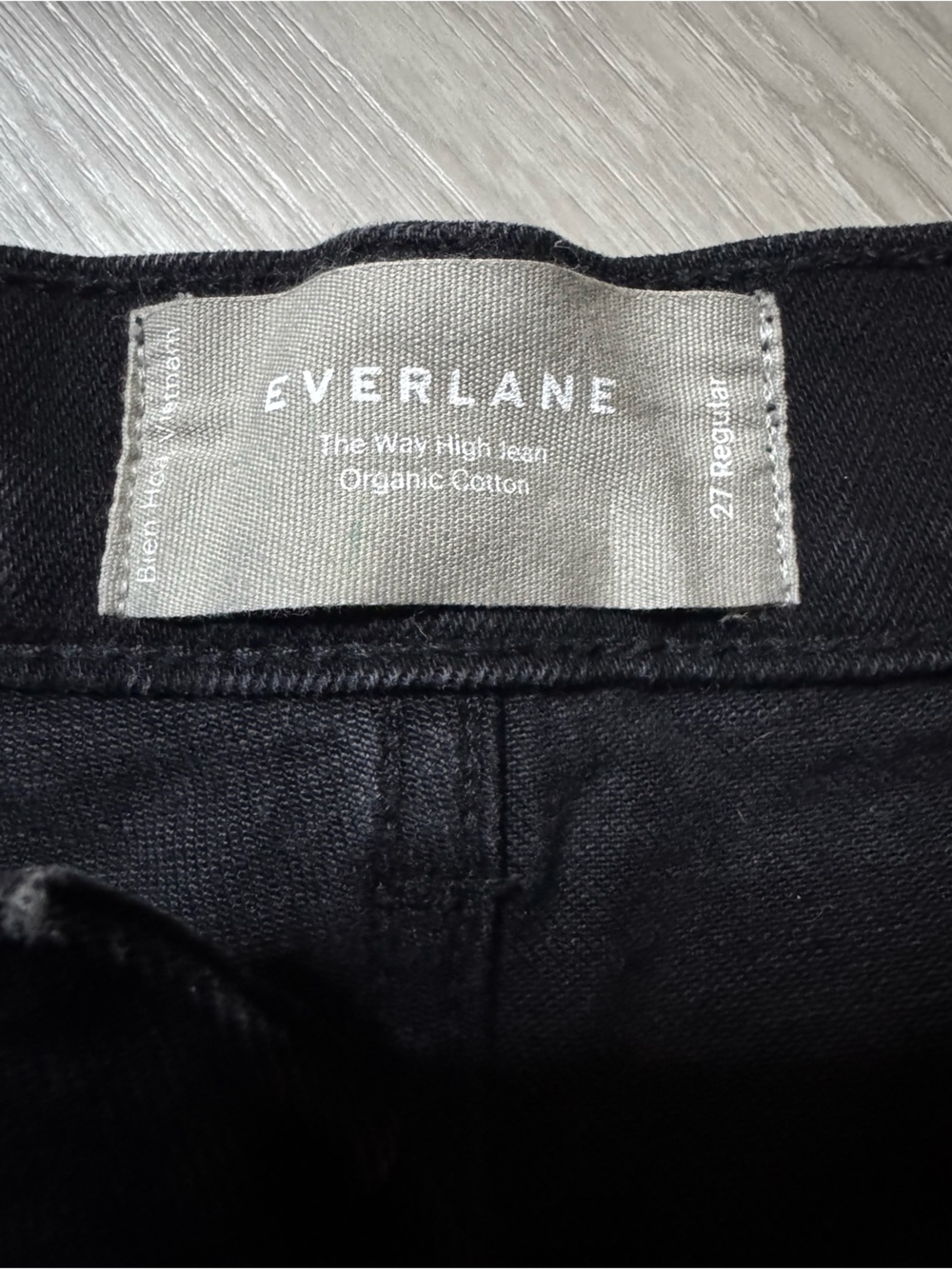 EVERLANE | The Way High Jean in Black | Raw Hem | Straight Leg | Size 27 Regular - Picture 4 of 9